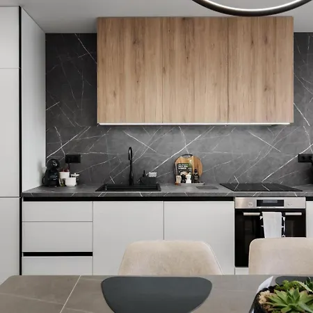 Apartment Stylish 1br With Balcony & Parking I Skyline By Flat Mаnаger