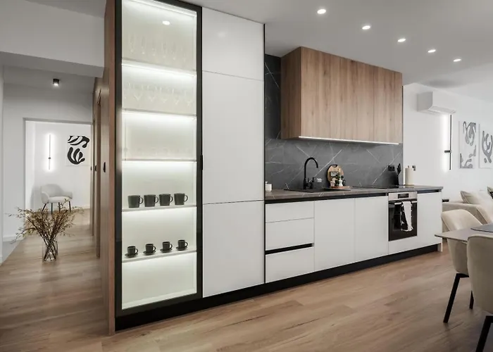 Stylish 1br With Balcony & Parking I Skyline By Flat Mаnаger 아파트