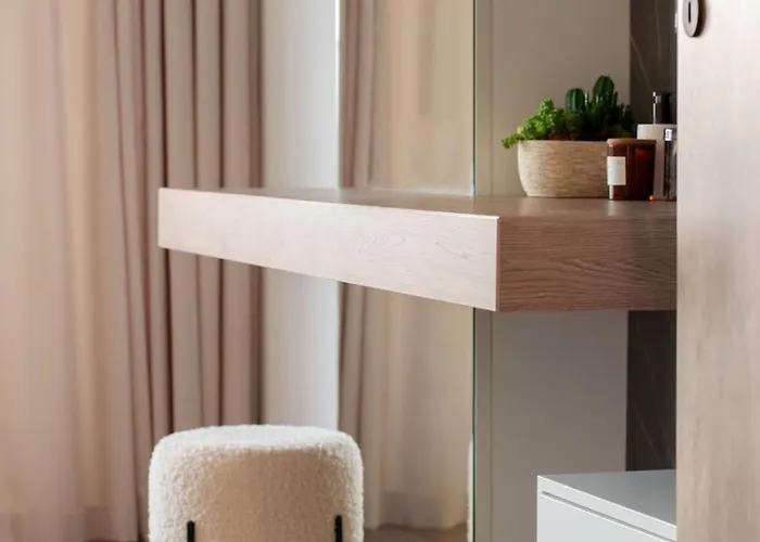 Stylish 1br With Balcony & Parking I Skyline By Flat Mаnаger 아파트 바르나