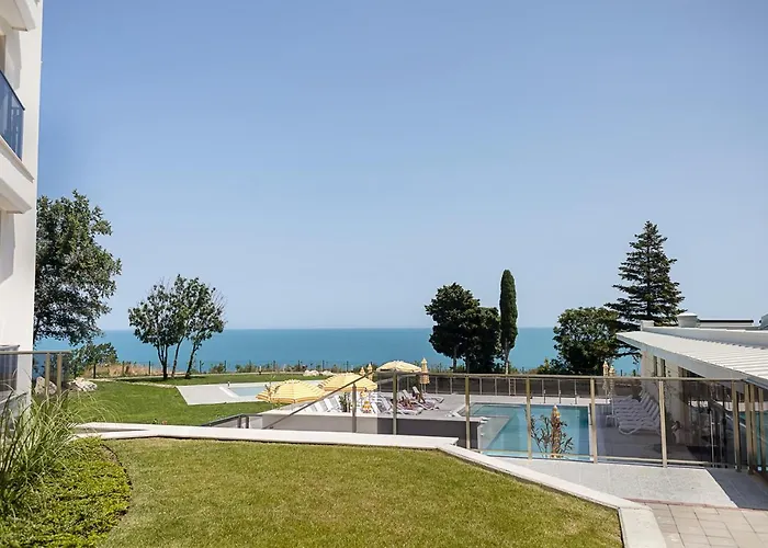 Stylish 1br With Balcony & Parking I Skyline By Flat Mаnаger 아파트 바르나