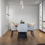 Stylish 1br With Balcony&parking I Skyline By Flat Mаnаger Апартаменты *
