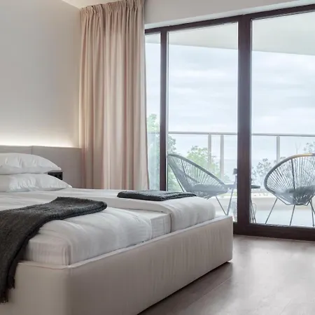 Apartman Stylish 1br With Balcony & Parking I Skyline By Flat Mаnаger *