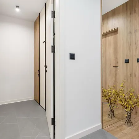 Апартаменты Stylish 1br With Balcony&parking I Skyline By Flat Mаnаger *
