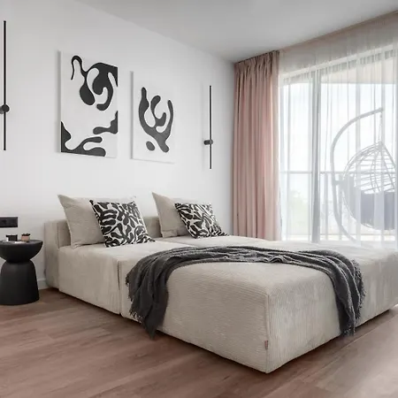 Stylish 1br With Balcony&parking I Skyline By Flat Mаnаger Апартаменти *